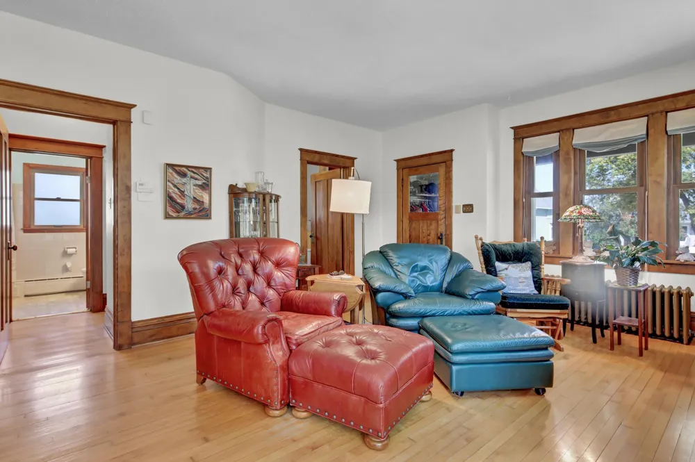 605 High Street Lake City, MN 55041
