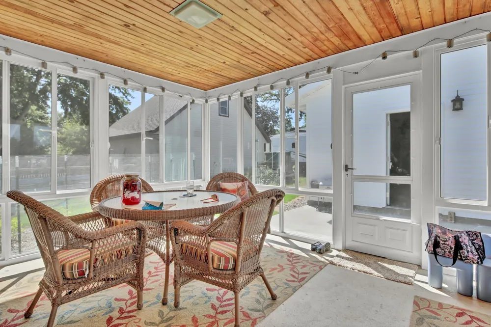 605 High Street Lake City, MN 55041