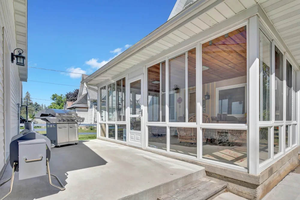 605 High Street Lake City, MN 55041