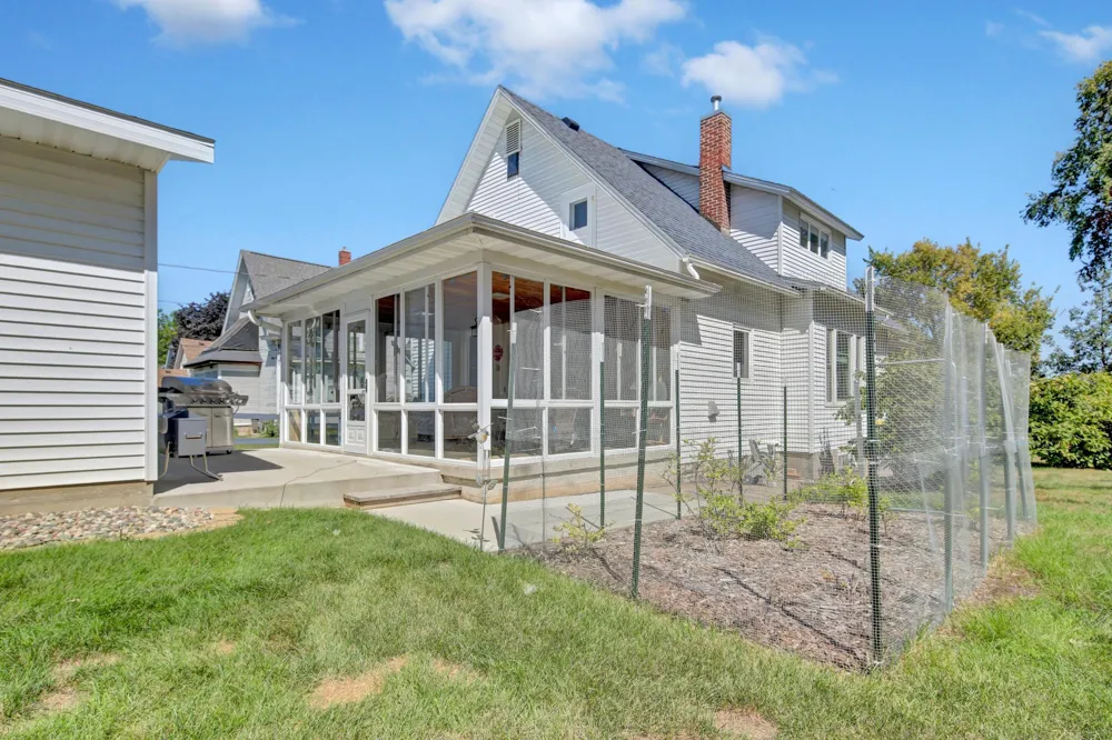 605 High Street Lake City, MN 55041