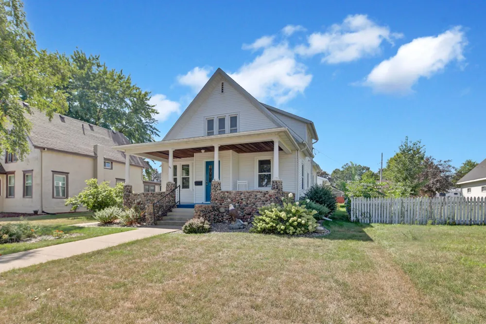605 High Street Lake City, MN 55041