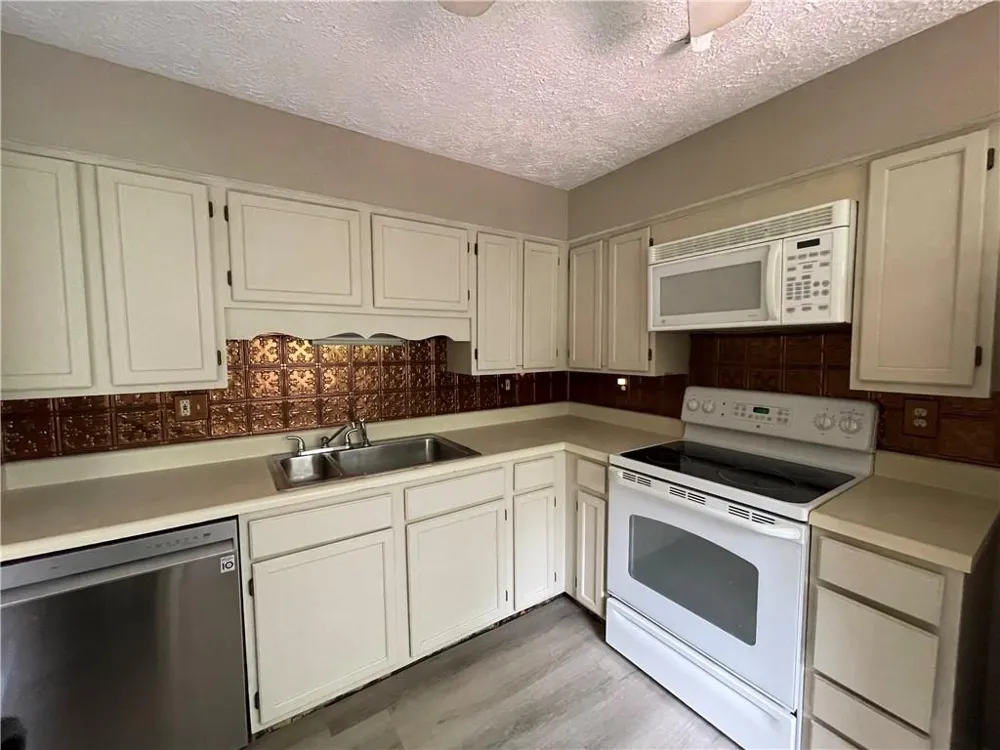2105 Fairways Court NW Kennesaw, GA 30144