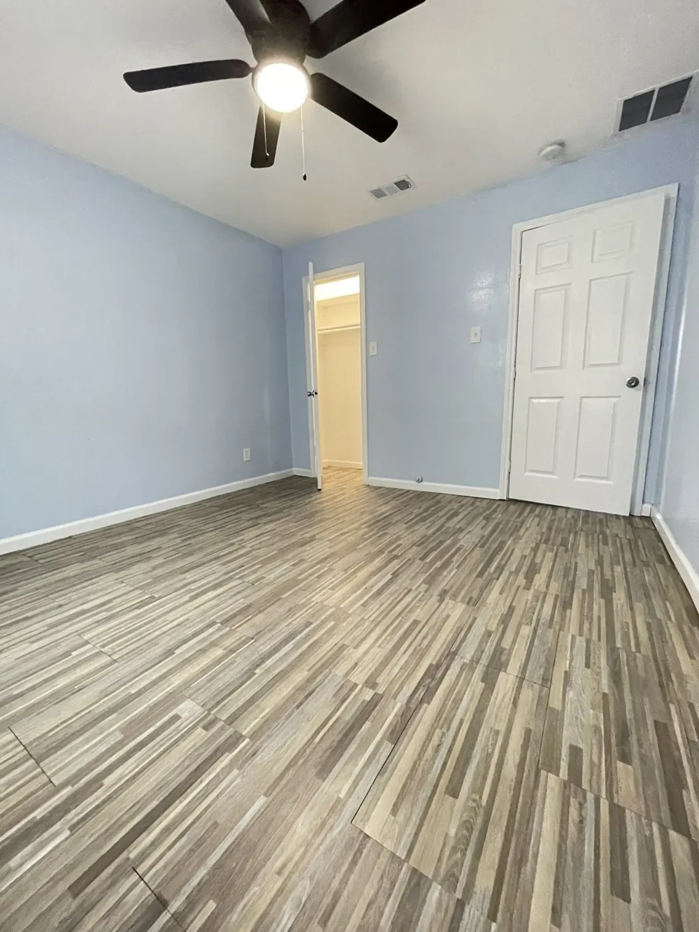 3010 Modree Avenue Dallas, TX 75216