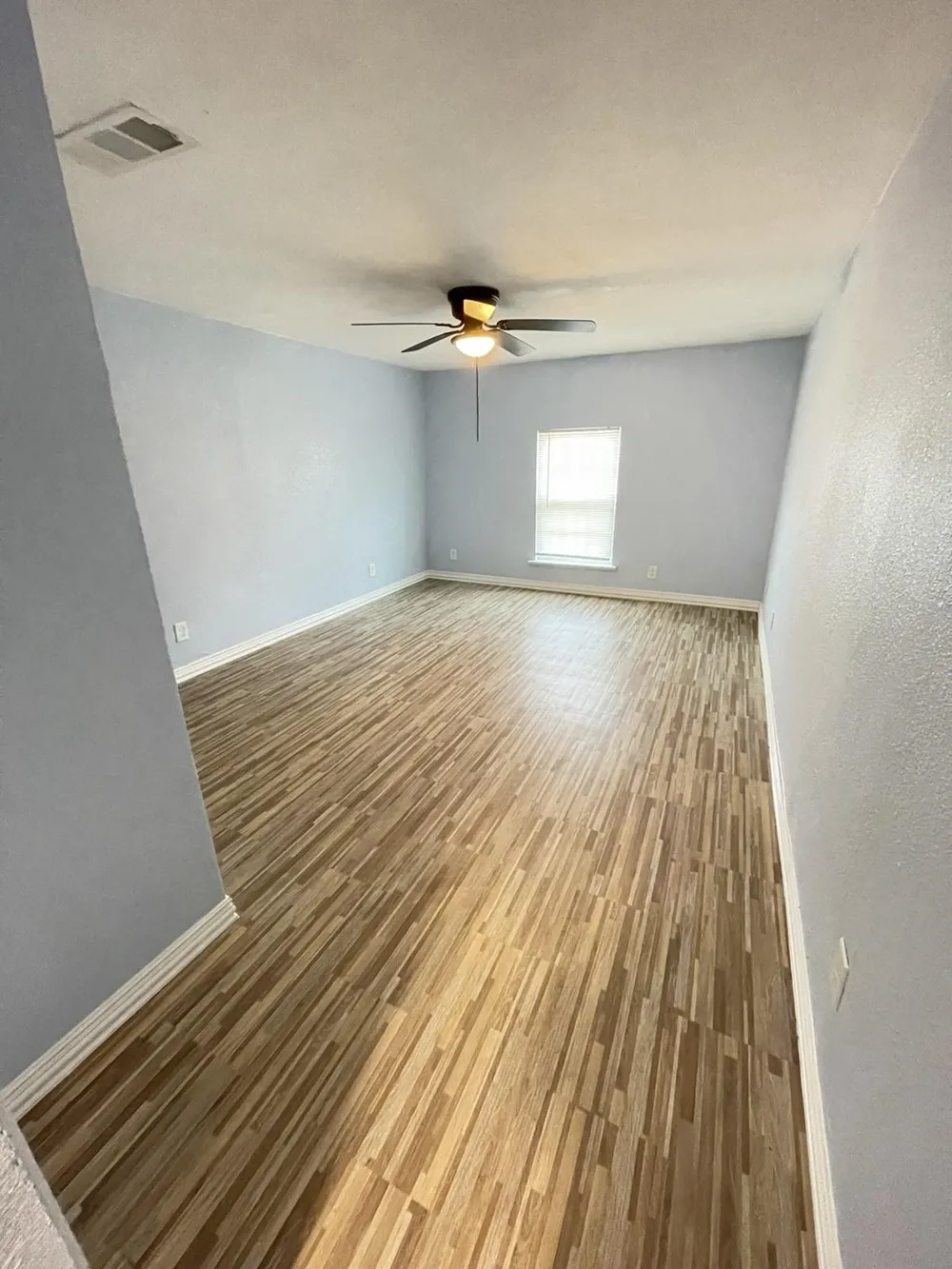 3010 Modree Avenue Dallas, TX 75216