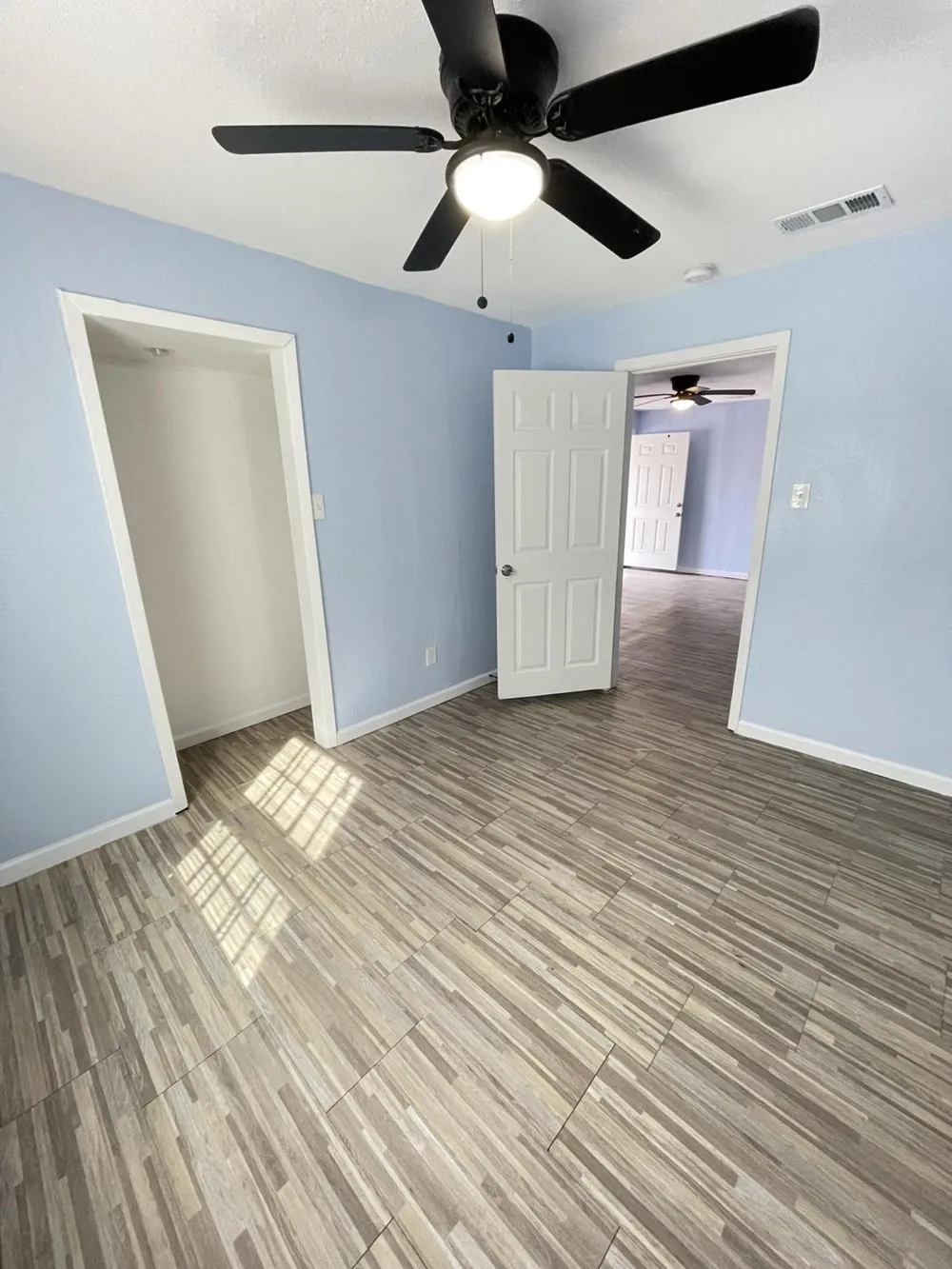 3010 Modree Avenue Dallas, TX 75216