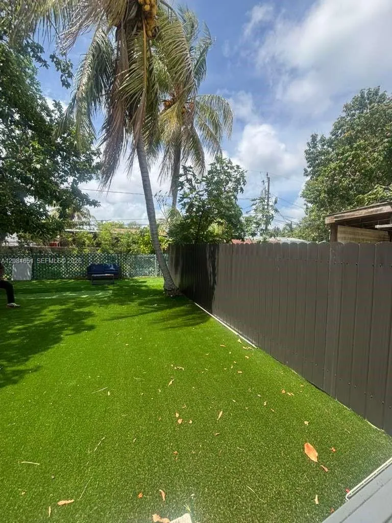 1167 NW 112th St #A Miami, FL 33168