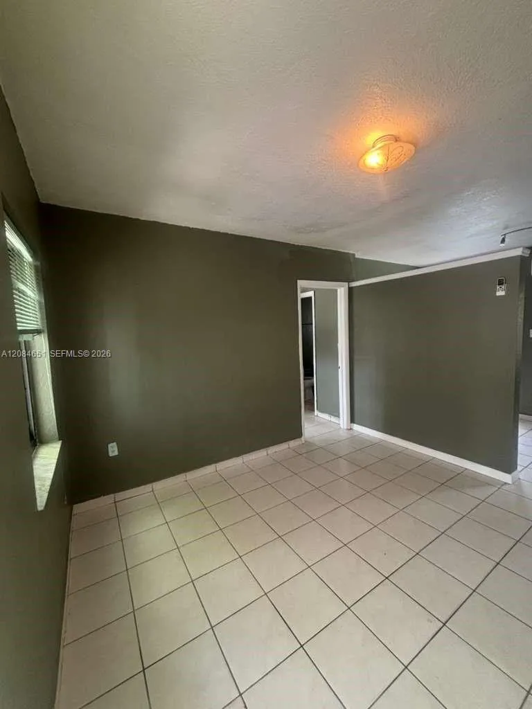1167 NW 112th St #A Miami, FL 33168