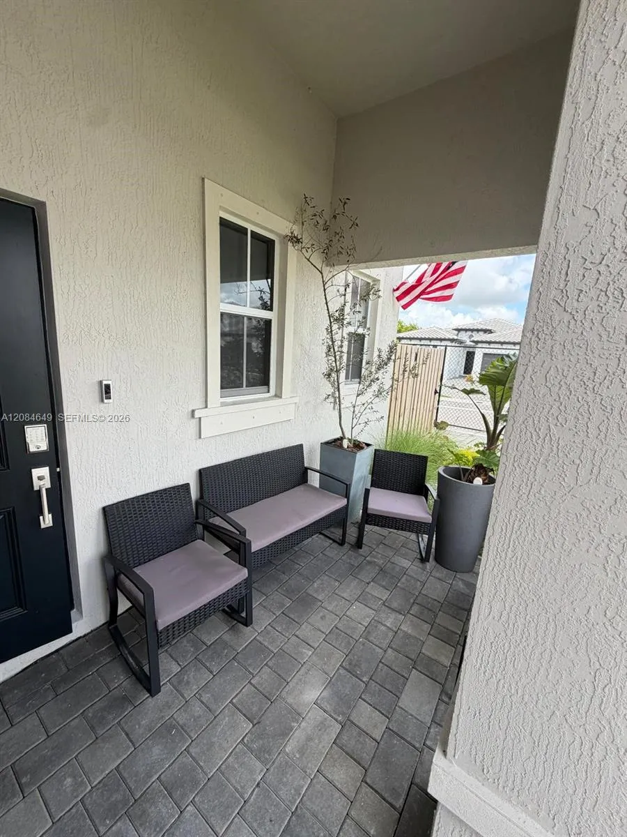 2618 SE 9th St Homestead, FL 33035