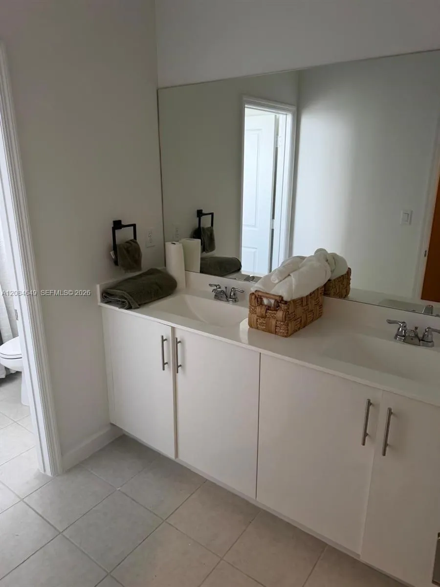 2618 SE 9th St Homestead, FL 33035