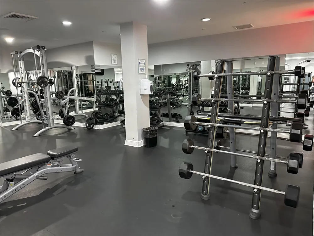 1250 E Miami Ave #2408 Miami, FL 33130