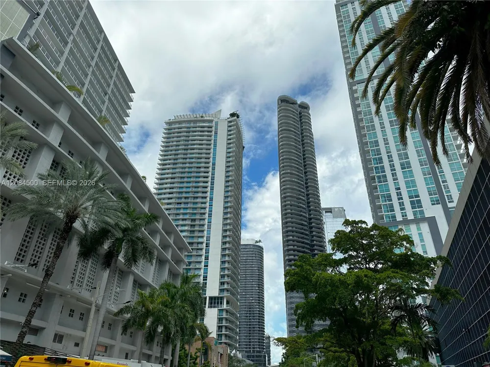1250 E Miami Ave #2408 Miami, FL 33130