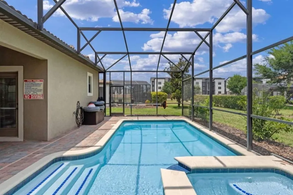 1442 MOON VALLEY DRIVE Davenport, FL 33896