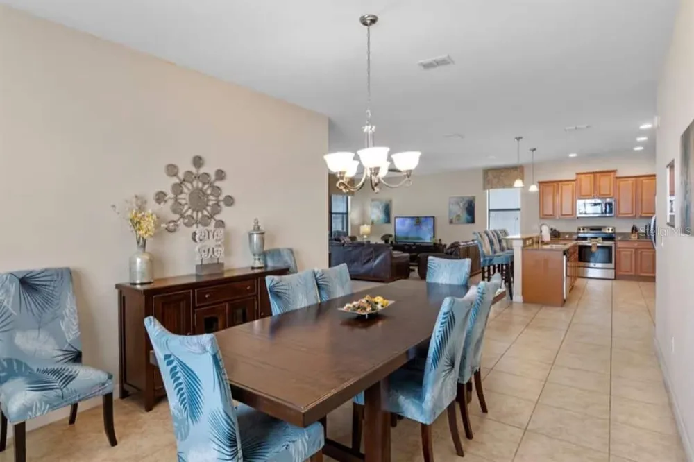 1442 MOON VALLEY DRIVE Davenport, FL 33896