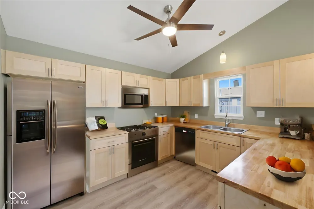 858 Miller Avenue Shelbyville, IN 46176