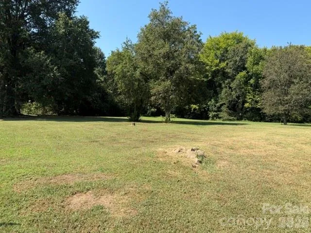 1722 Unity Drive Statesville, NC 28625