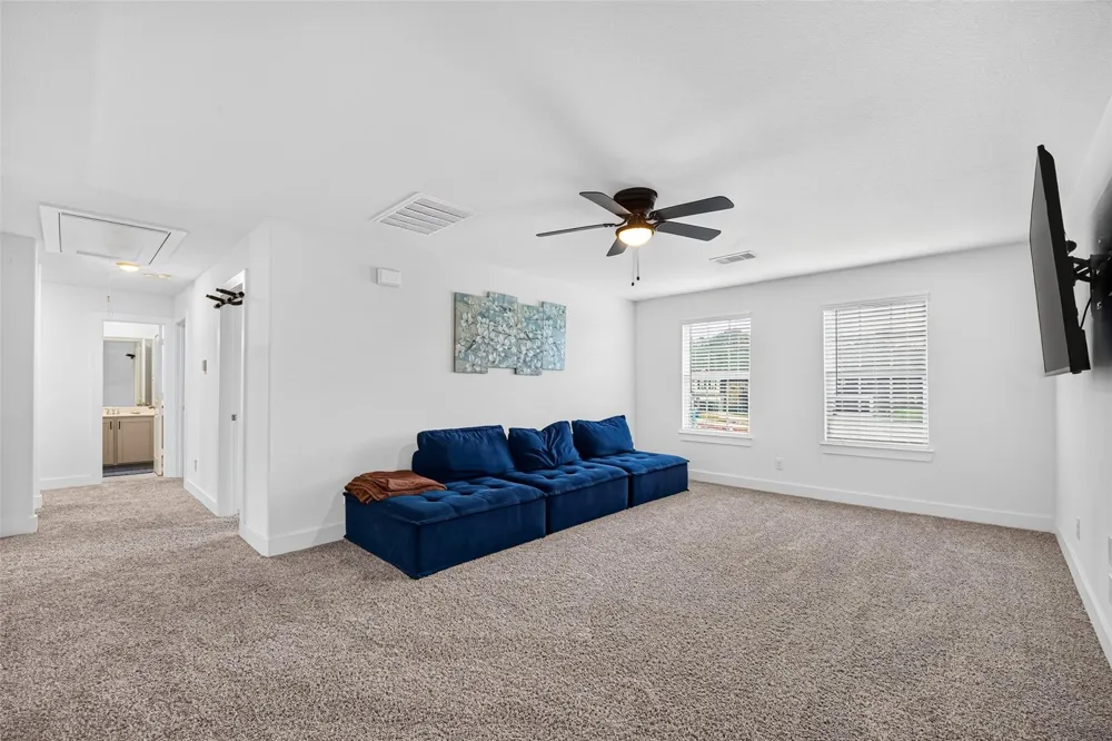 935 Alaska Cedar Drive Crosby, TX 77532