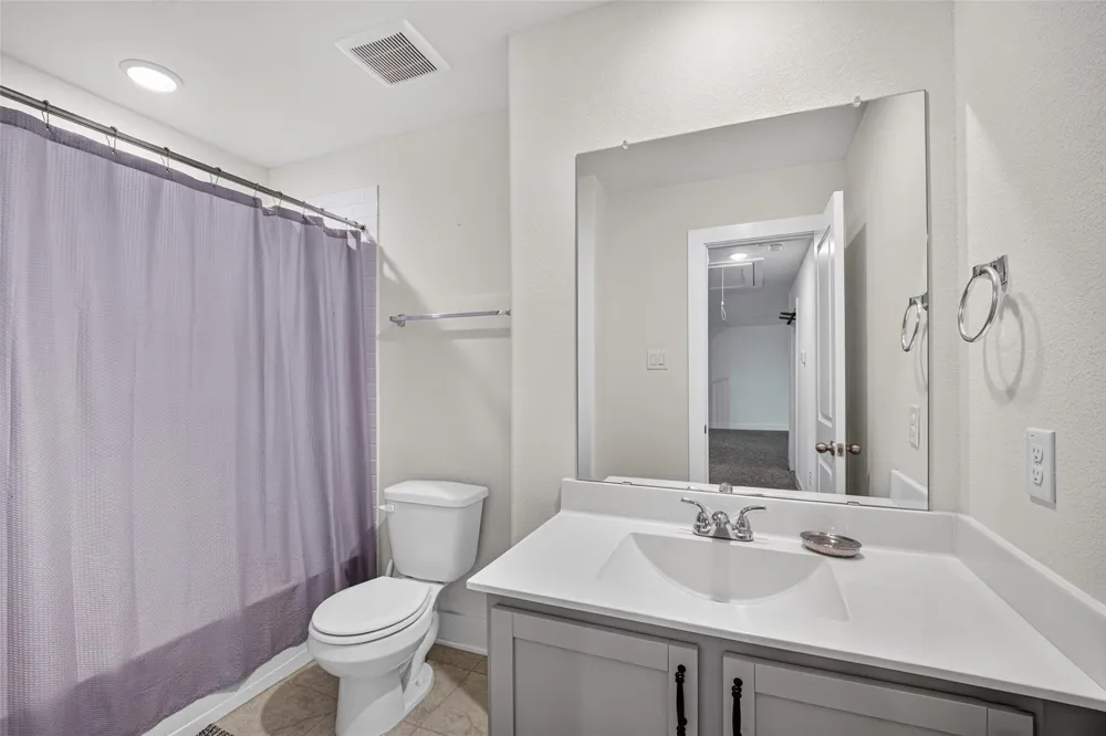 935 Alaska Cedar Drive Crosby, TX 77532