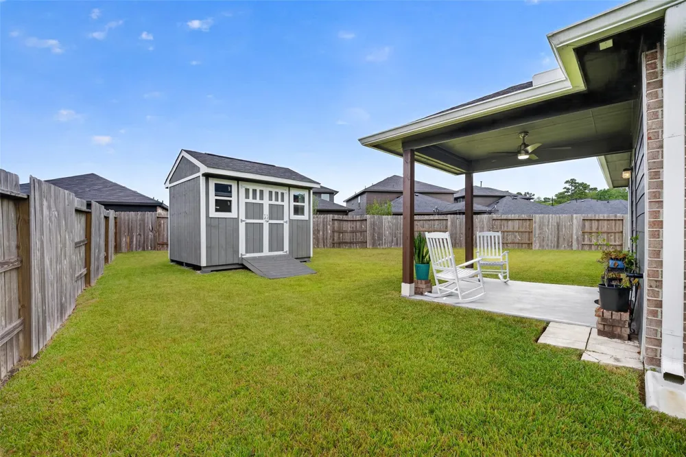 935 Alaska Cedar Drive Crosby, TX 77532