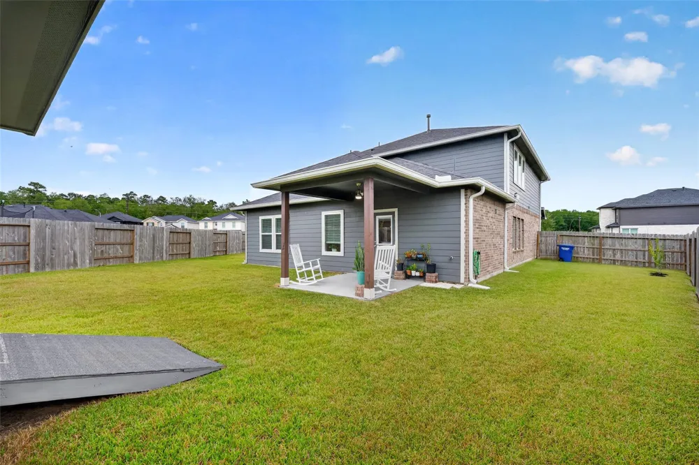 935 Alaska Cedar Drive Crosby, TX 77532