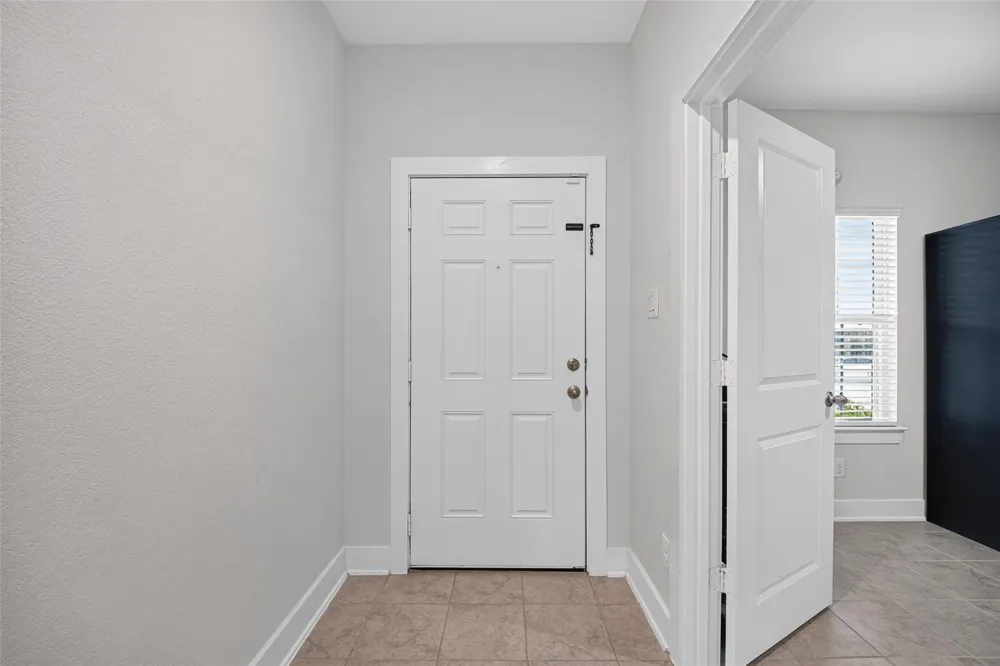 935 Alaska Cedar Drive Crosby, TX 77532