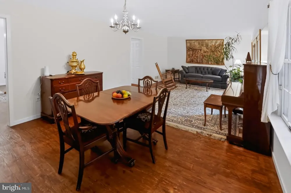 83 FLINT RIDGE DRIVE Reading, PA 19607