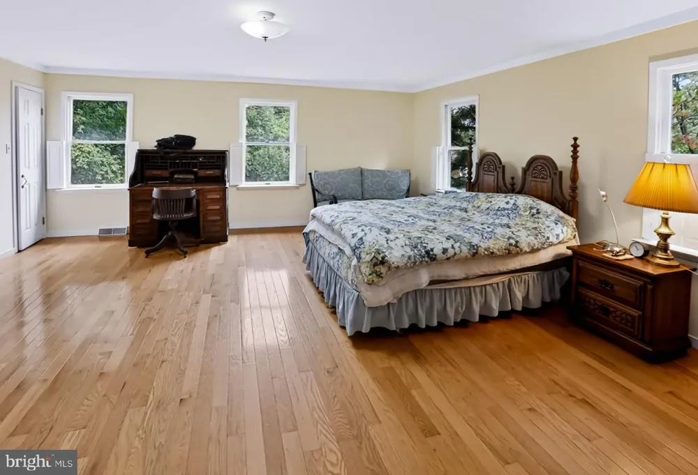 83 FLINT RIDGE DRIVE Reading, PA 19607