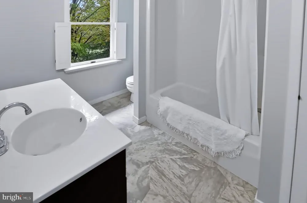 83 FLINT RIDGE DRIVE Reading, PA 19607