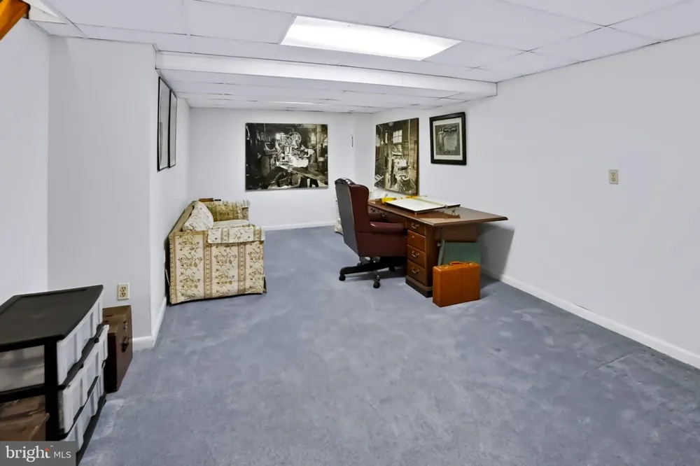83 FLINT RIDGE DRIVE Reading, PA 19607