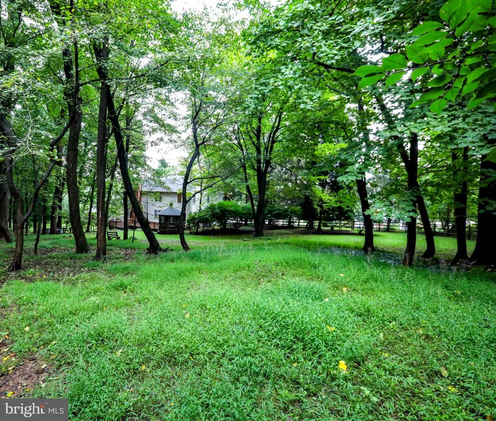 83 FLINT RIDGE DRIVE Reading, PA 19607