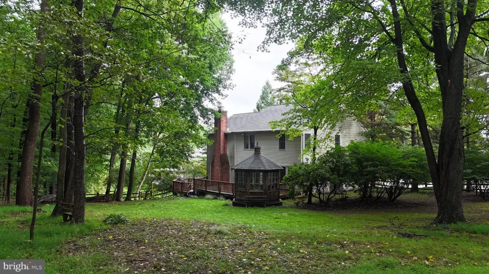 83 FLINT RIDGE DRIVE Reading, PA 19607