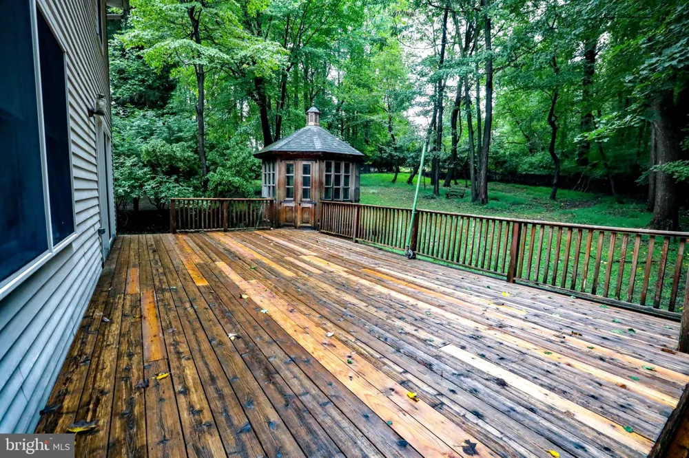 83 FLINT RIDGE DRIVE Reading, PA 19607