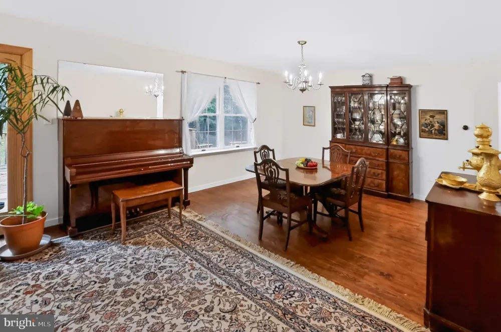 83 FLINT RIDGE DRIVE Reading, PA 19607