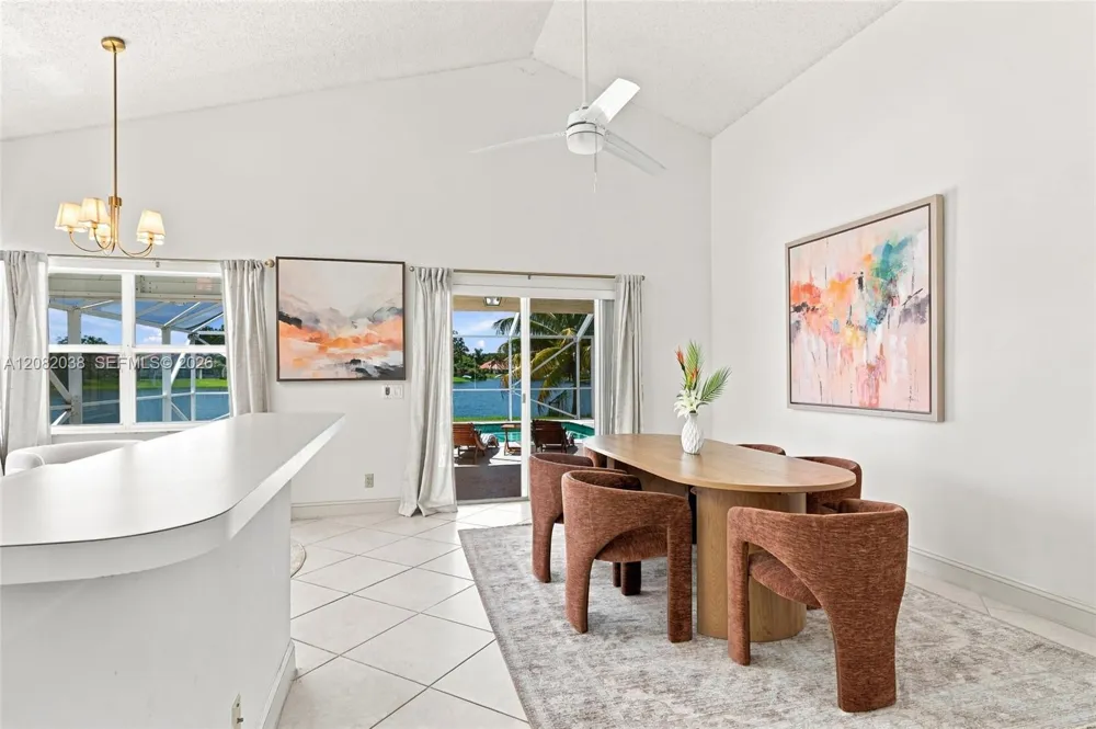 2873 Oak Park Cir Davie, FL 33328
