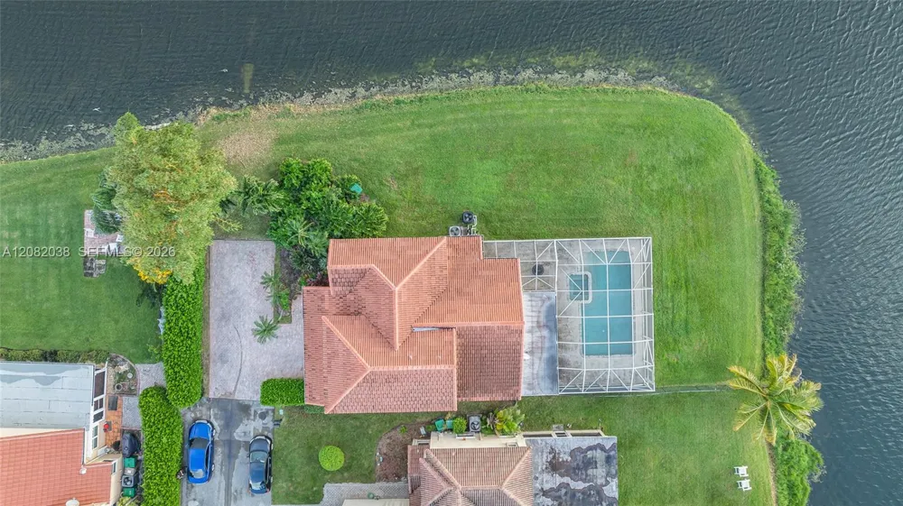2873 Oak Park Cir Davie, FL 33328