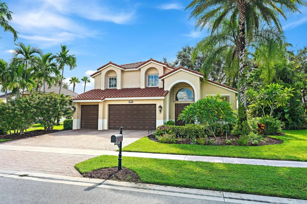 4636 Windward Cove Lane Wellington, FL 33449