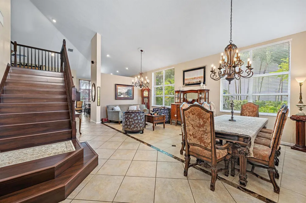 4636 Windward Cove Lane Wellington, FL 33449