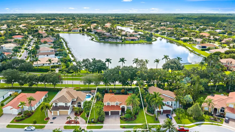4636 Windward Cove Lane Wellington, FL 33449