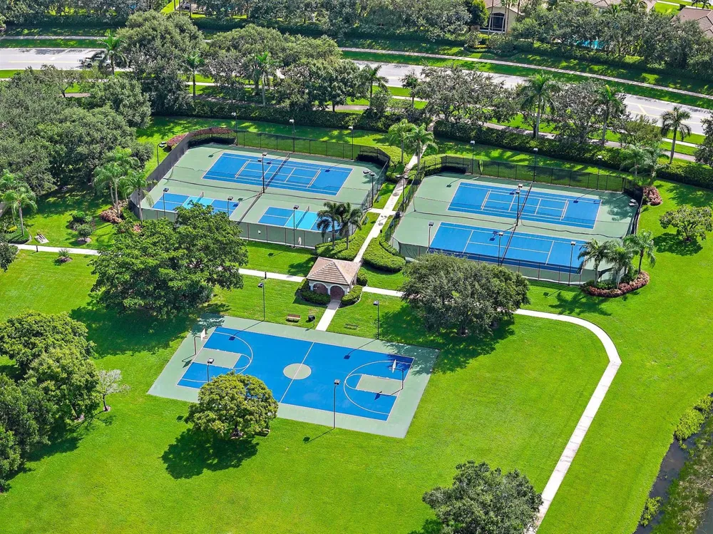 4636 Windward Cove Lane Wellington, FL 33449