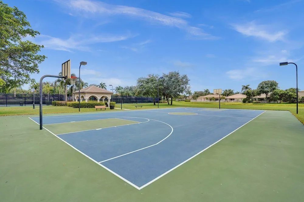 4636 Windward Cove Lane Wellington, FL 33449