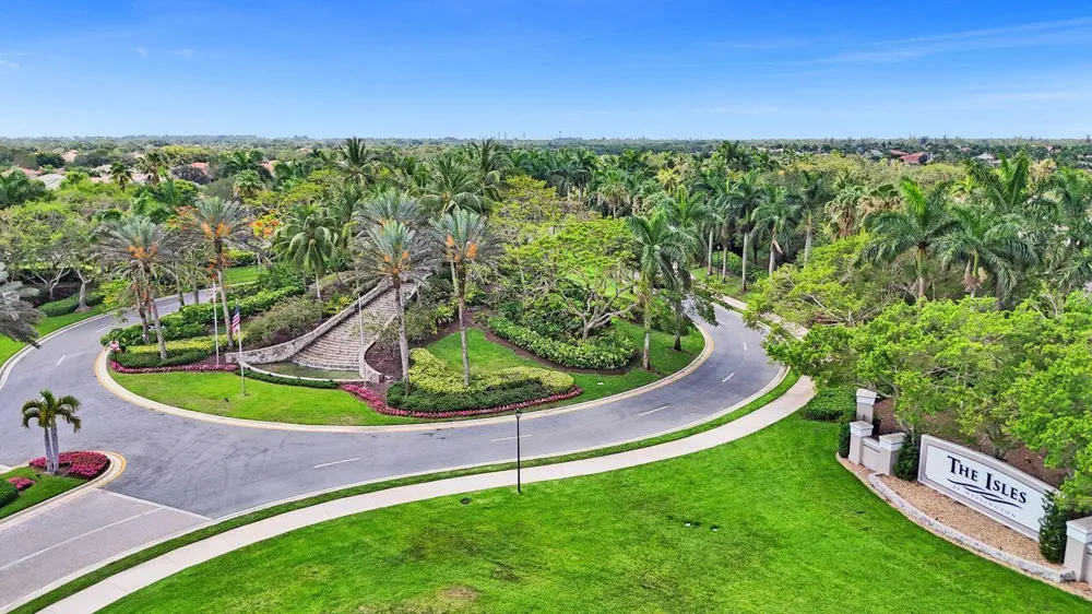 4636 Windward Cove Lane Wellington, FL 33449