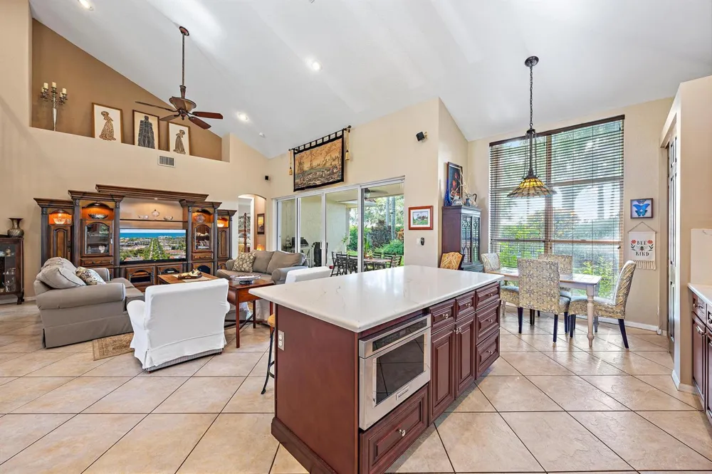 4636 Windward Cove Lane Wellington, FL 33449