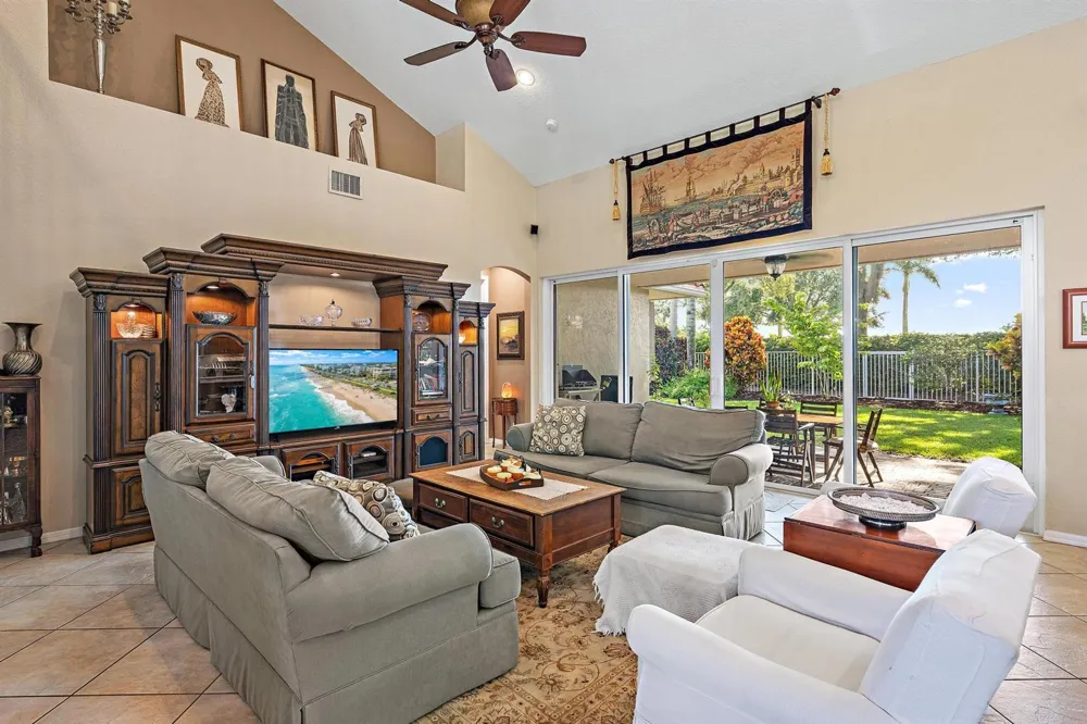 4636 Windward Cove Lane Wellington, FL 33449