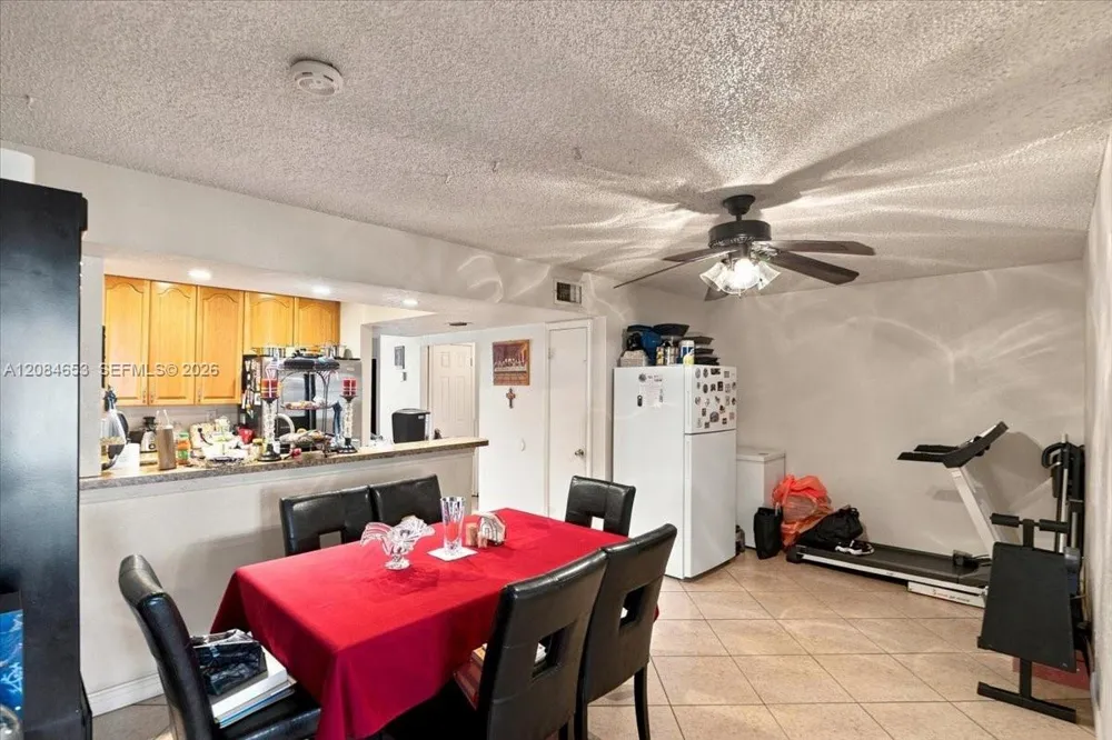 7597 NW 75th Ave Tamarac, FL 33321
