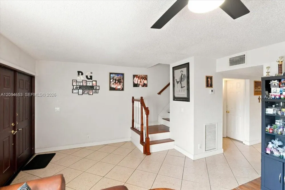 7597 NW 75th Ave Tamarac, FL 33321