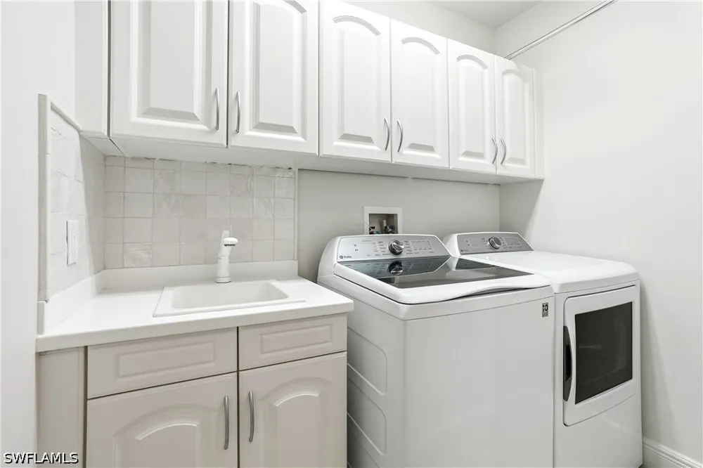Avellino Isles Circle #101 Naples, FL 34119