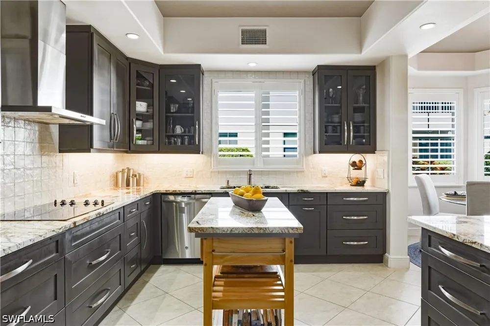 Avellino Isles Circle #101 Naples, FL 34119