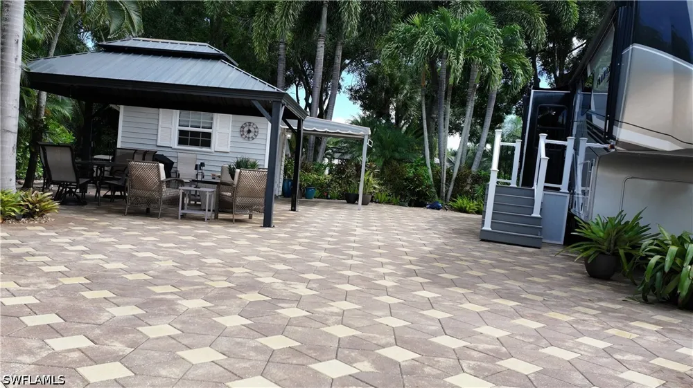 Maplewood Court Fort Myers, FL 33905
