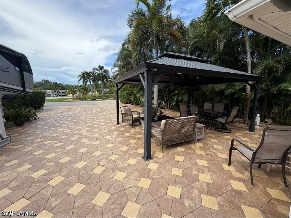 Maplewood Court Fort Myers, FL 33905