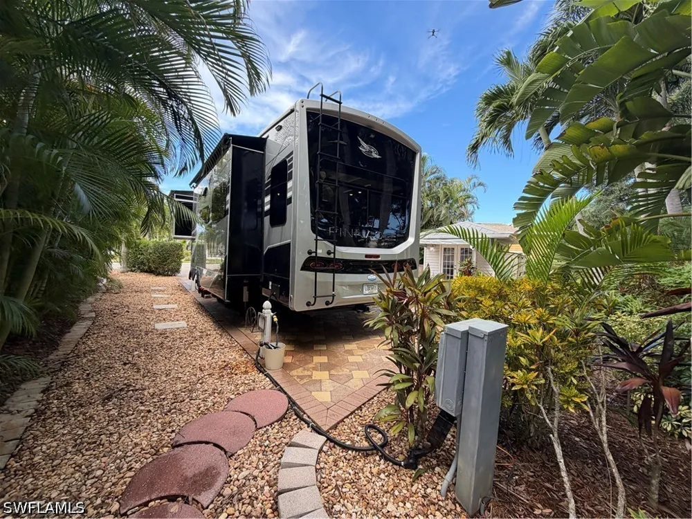 Maplewood Court Fort Myers, FL 33905