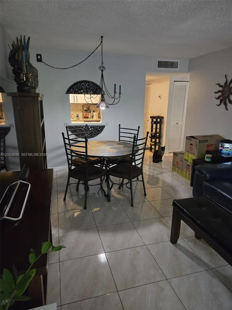 14321 Kendall Dr #210F Miami, FL 33186